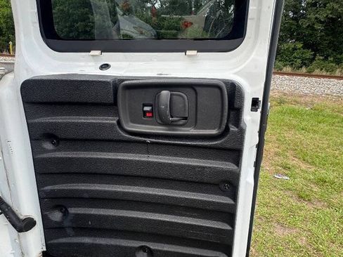 Used 2003 Chevrolet Express 3500 Extended RWD image 16
