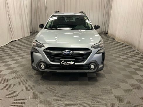 Used 2024 Subaru Outback Premium AWD/4WD image 2