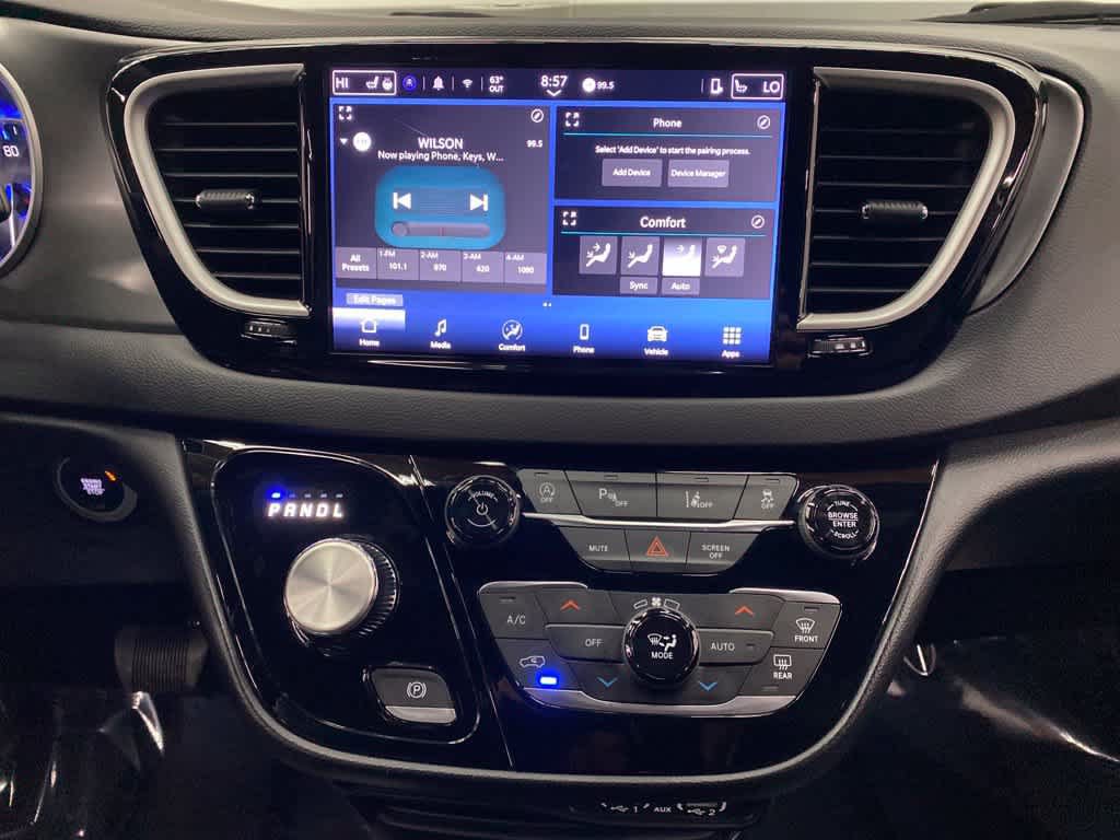 Used 2025 Chrysler Pacifica Select FWD image 23