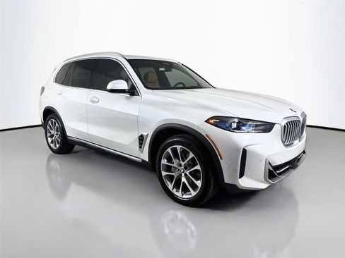 New 2026 BMW X5 xDrive40i w/ Climate Comfort Package AWD/4WD image 3