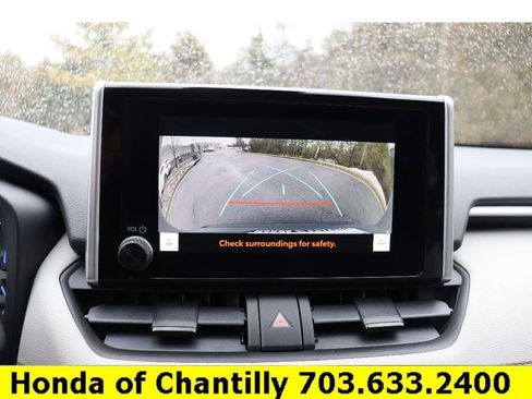 Used 2025 Toyota RAV4 XLE image 15