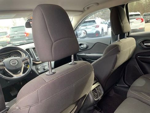 Used 2016 Jeep Cherokee Latitude w/ Comfort & Sound Group image 22