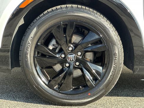 Used 2024 Buick Encore GX Sport Touring image 36