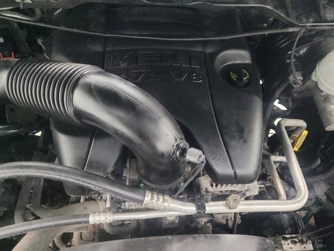 Used 2017 RAM 1500 Express AWD/4WD image 30