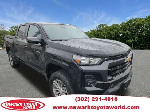 Used 2024 Chevrolet Colorado LT w/ LT Convenience Package AWD/4WD image 1