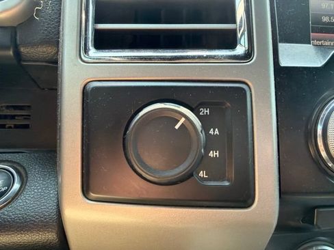 Used 2015 Ford F150 Lariat w/ Equipment Group 501A Mid AWD/4WD image 39