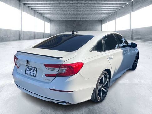 Used 2022 Honda Accord Sport image 3