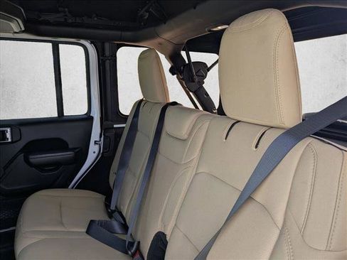 Used 2018 Jeep Wrangler Unlimited Sport S image 14