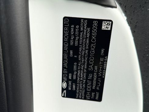 Used 2020 Jaguar F-TYPE Coupe image 27