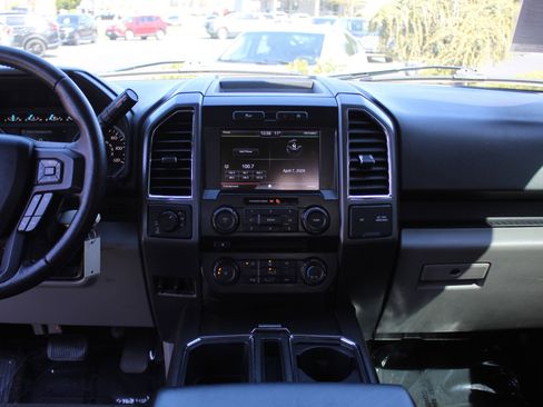 Used 2015 Ford F150 XLT w/ Equipment Group 302A Luxury AWD/4WD image 21
