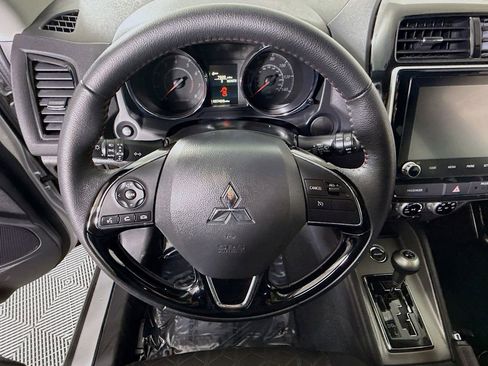 Used 2025 Mitsubishi Outlander Sport LE image 18