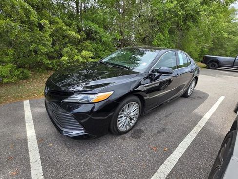 Used 2018 Toyota Camry XLE w/ Audio Package image 14