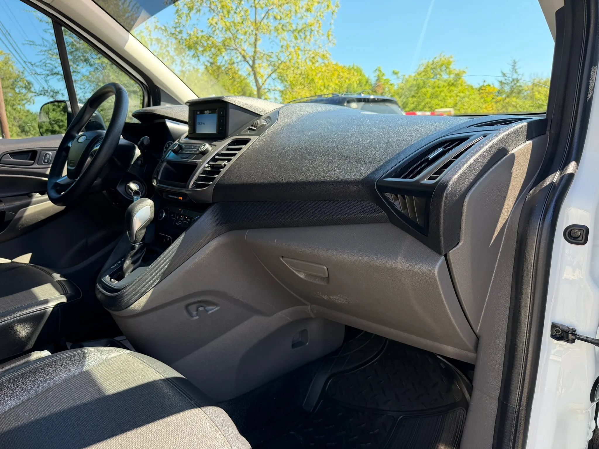 Used 2022 Ford Transit Connect XL w/ CNG/LPG Engine Prep Package FWD image 11