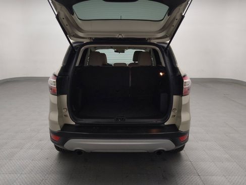 Used 2017 Ford Escape SE w/ SE Cold Weather Package FWD image 29