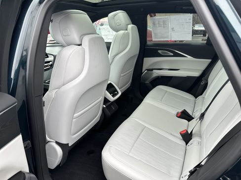 Used 2024 Cadillac Lyriq Sport image 20