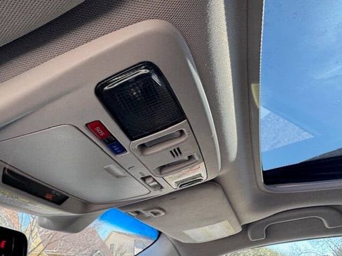 Used 2016 Subaru Outback 2.5i Limited image 49