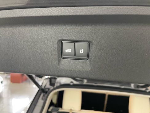 Used 2024 INFINITI QX60 Luxe w/ Vision Package FWD image 38