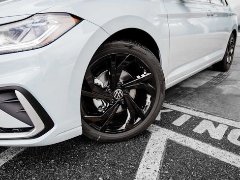 New 2026 Volkswagen Jetta SE image 15