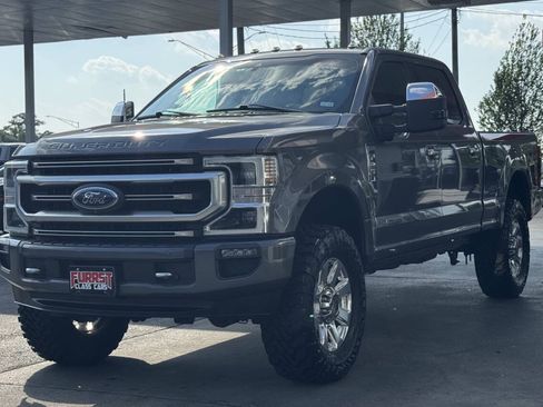 Used 2022 Ford F250 Platinum AWD/4WD image 5