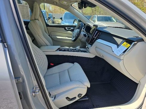 New 2026 Volvo XC60 T8 Ultra w/ Protection Package Premier AWD/4WD image 14