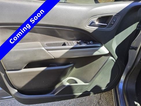 Used 2021 Chevrolet Colorado LT image 18