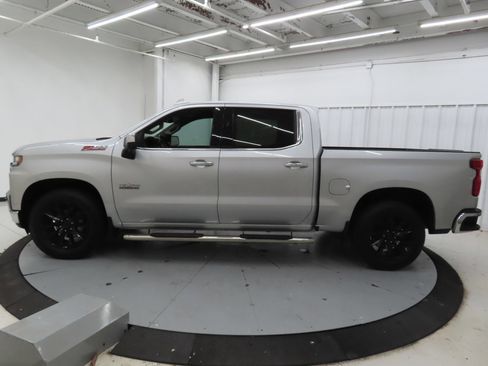 Used 2019 Chevrolet Silverado 1500 LTZ AWD/4WD image 7