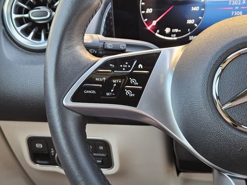 Certified 2025 Mercedes-Benz GLB 250 image 27