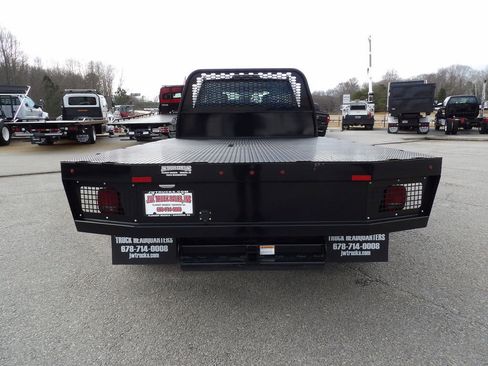 Used 2024 Ford F550 2WD Crew Cab Super Duty image 6