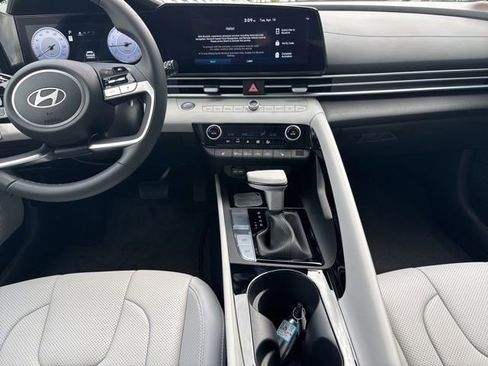 New 2026 Hyundai Elantra Limited image 26