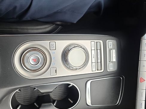 Used 2025 Genesis GV70 2.5T image 23