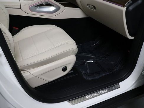 Certified 2026 Mercedes-Benz GLE 350 4MATIC image 38