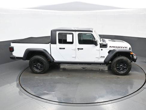 Used 2023 Jeep Gladiator Mojave w/ Trailer Tow Package AWD/4WD image 38