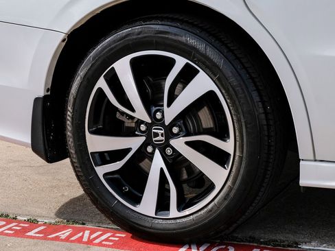 Used 2020 Honda Odyssey Elite image 53