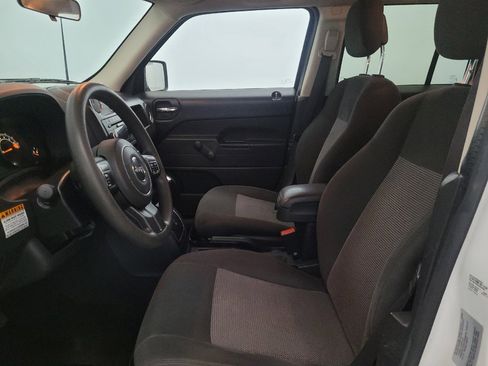 Used 2015 Jeep Patriot Sport AWD/4WD image 17