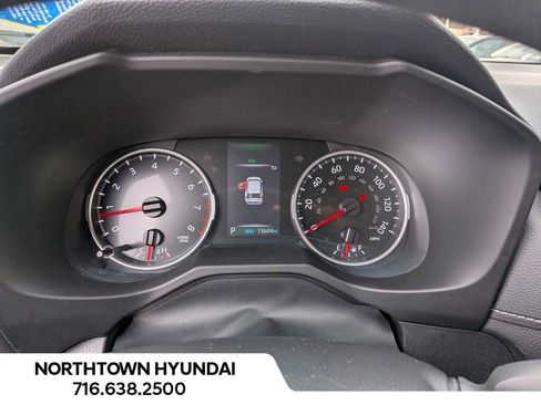 Used 2021 Toyota RAV4 LE image 8