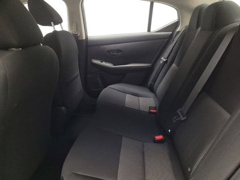 Used 2025 Nissan Sentra SV image 18