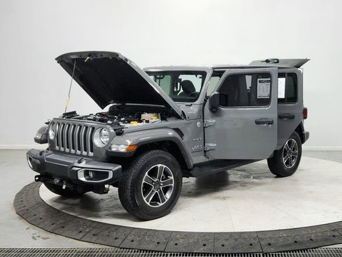 Used 2023 Jeep Wrangler Sahara w/ Cold Weather Group image 11