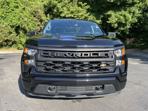 Used 2024 Chevrolet Silverado 1500 Custom RWD image 3