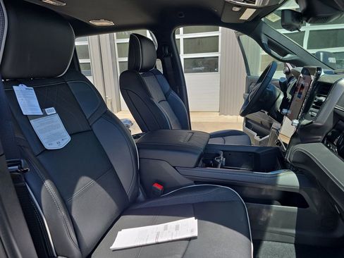 New 2026 RAM 2500 Limited AWD/4WD image 10