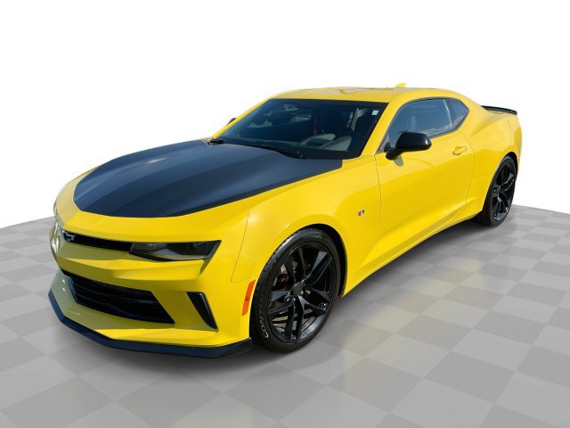 Used 2017 Chevrolet Camaro LT RWD image 1