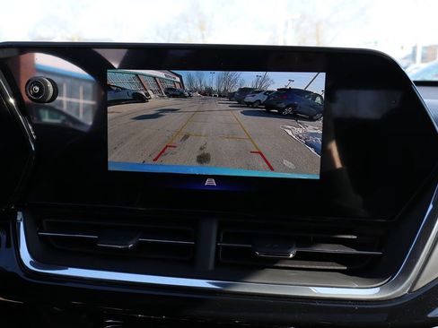 New 2026 Chevrolet Trax RS w/ Sunroof Package image 17