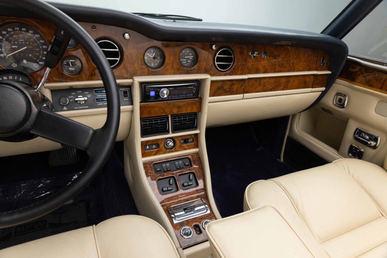Used 1989 Rolls-Royce Corniche II RWD image 14