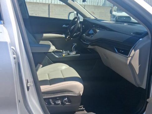 Used 2019 Cadillac XT4 Premium Luxury FWD image 12