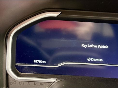 Used 2022 GMC Sierra 1500 Denali image 3