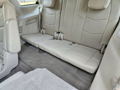 Used 2016 Cadillac Escalade Premium AWD/4WD image 33