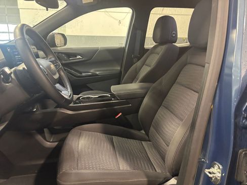 Used 2025 Chevrolet Equinox LT image 35