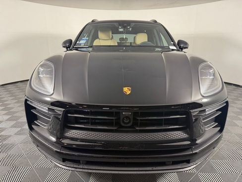 New 2025 Porsche Macan image 10