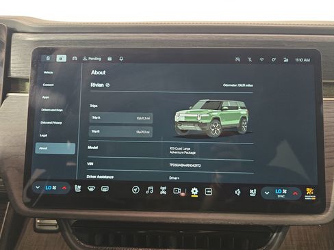Used 2024 Rivian R1S Adventure AWD/4WD image 29