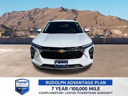 Used 2025 Chevrolet Trax LT image 17