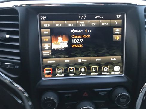 Used 2018 Jeep Grand Cherokee Limited image 21